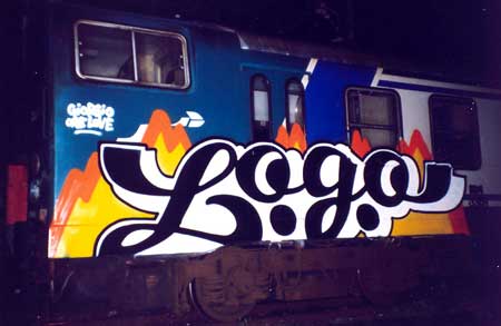 font | logo | italy