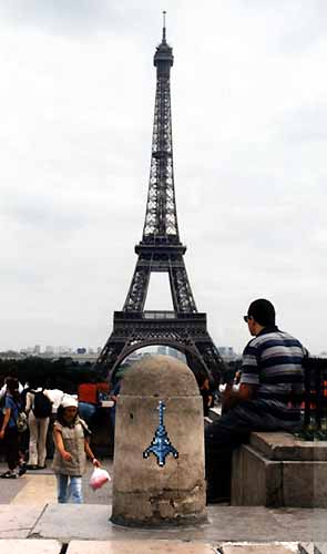 pixelphil | eiffel | paris | tower