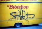 stirb | hamburg | drips | truck | germany (2 votes)