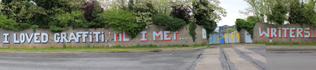 text-message | bordeaux (25 votes)