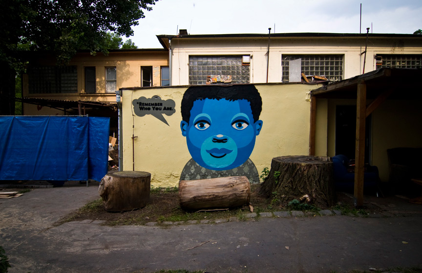 chase | blue | prague | czech-republic