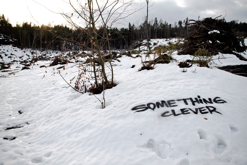 chase | text-message | snow | czech-republic
