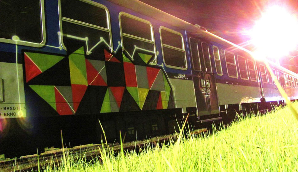 okuz | train | night | czech-republic