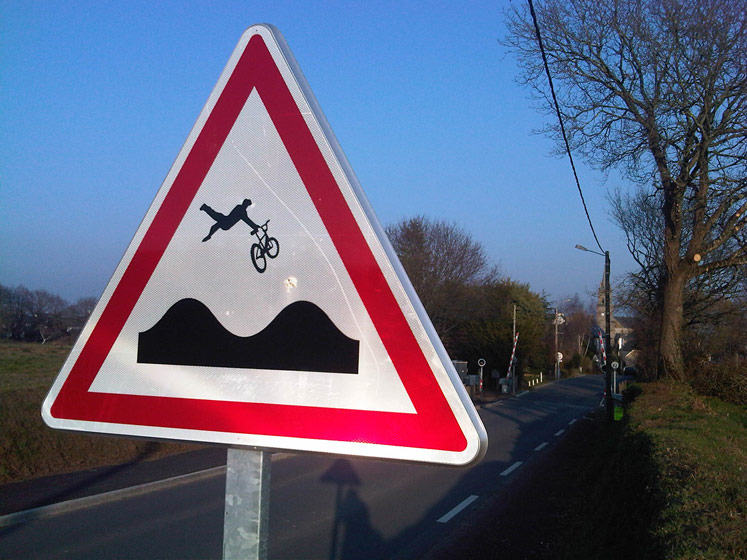 jinks | roadsign | brest | france