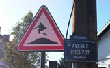 jinks | roadsign | skate | france (8 votes)
