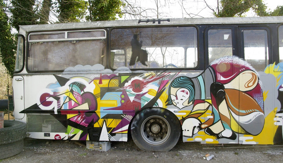 grems | goddog | bus | france