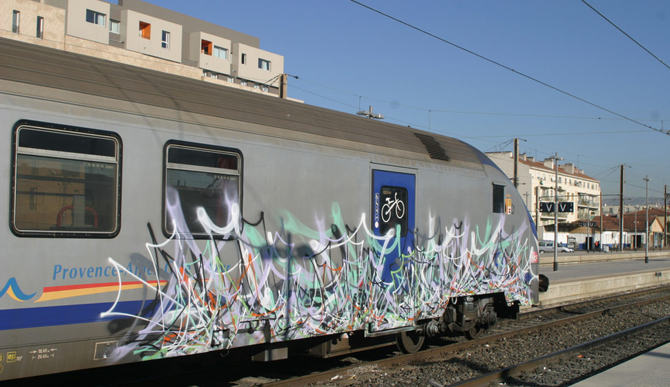 vania | train | france