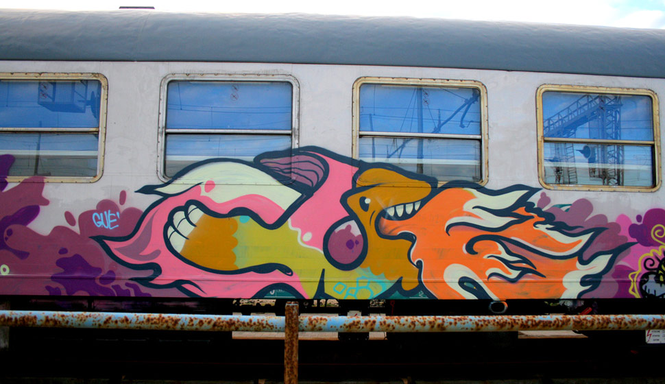 gue | train | italy
