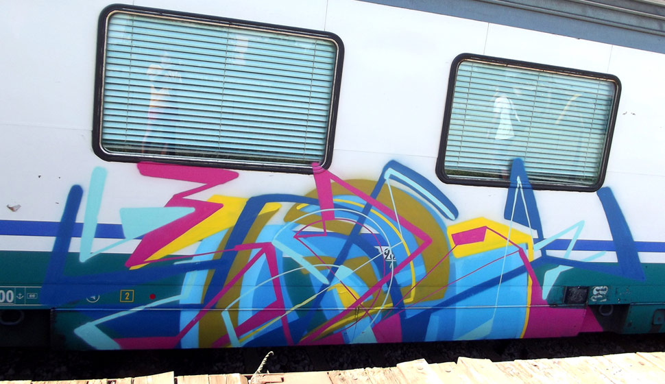 kenor | train | italy