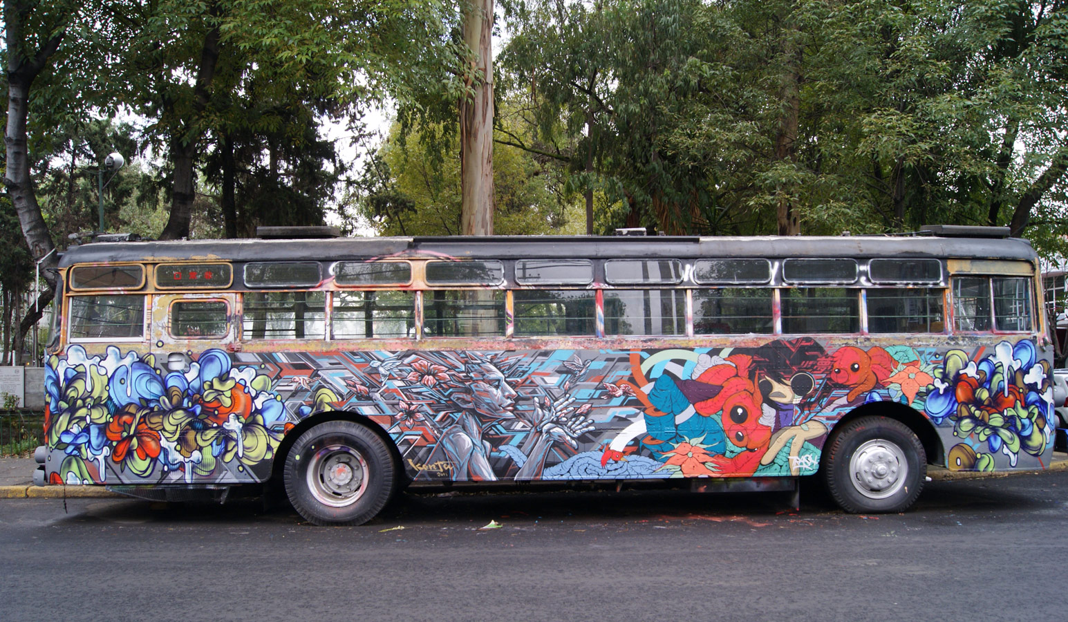 trash-aeme | kenta-torii | alkor | bus | mexico