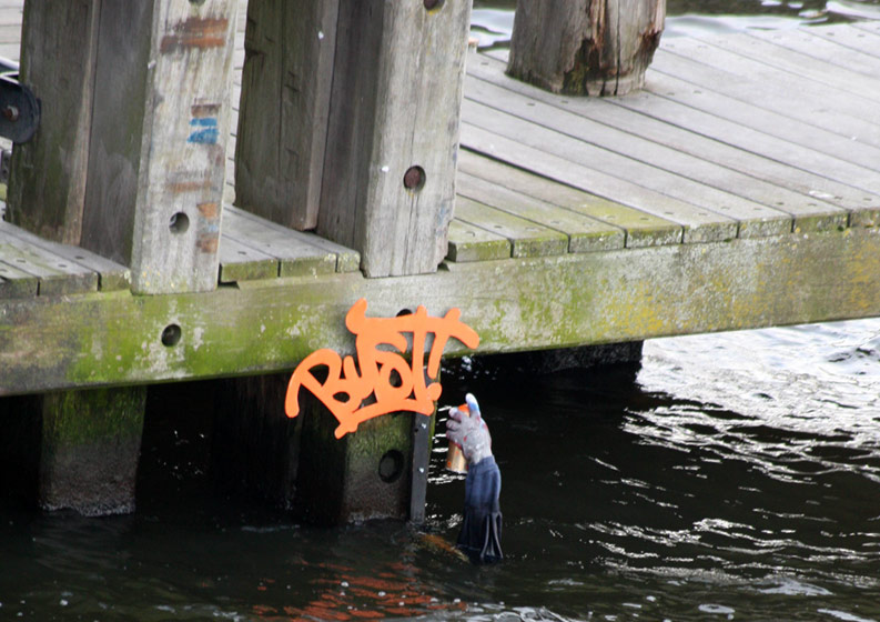 bustart | water | amsterdam | netherlands | fall11