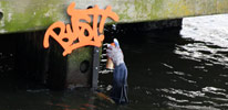 bustart | water | amsterdam | netherlands | fall11 (42 votes)