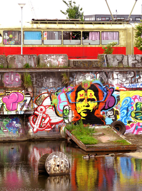 stinkfish | water | amsterdam | netherlands