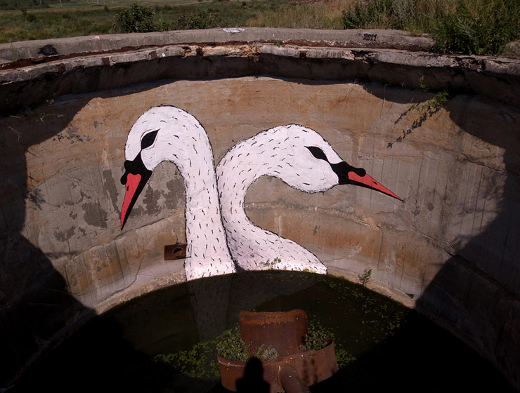 0331c | water | bird | russia