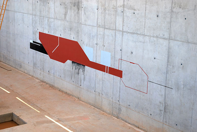 sue | red | geometry | spain