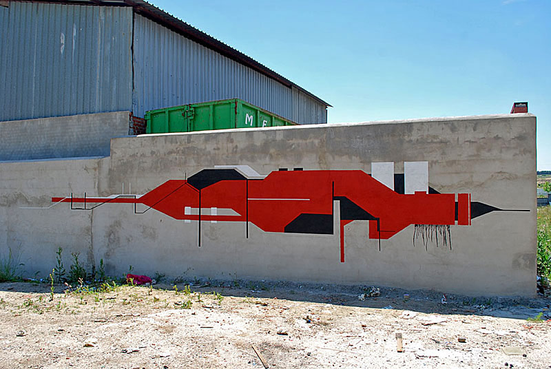 sue | red | geometry | spain