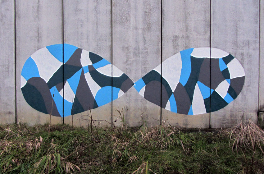 geometricbang | blue | italy