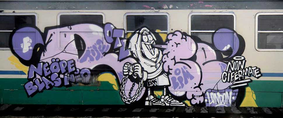 rose | purple | train-italy