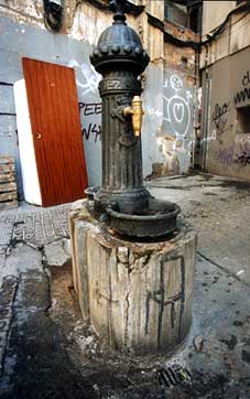 debens | barcelona