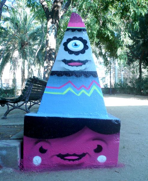 bue | 3-d | barcelona | contextual-face