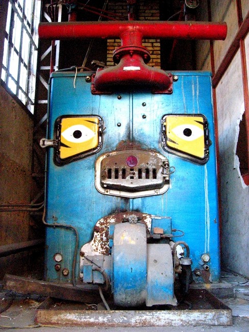derik | contextual-face | bordeaux