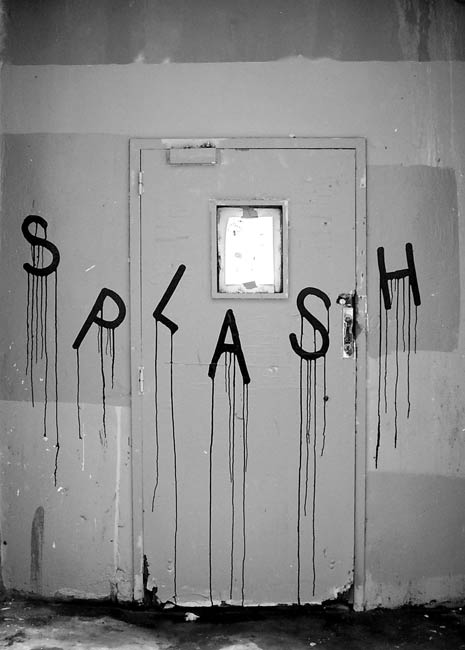 iam | splash | drips | bordeaux