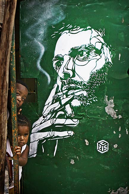 c215 saopaulo kids green stencil portrait brazil