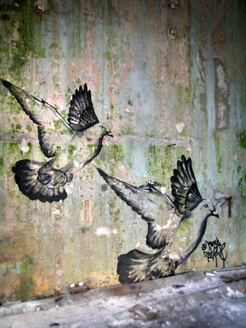 runer | bird | bordeaux