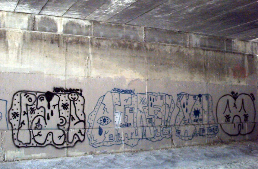 pal | ogre | badapple | nice | france