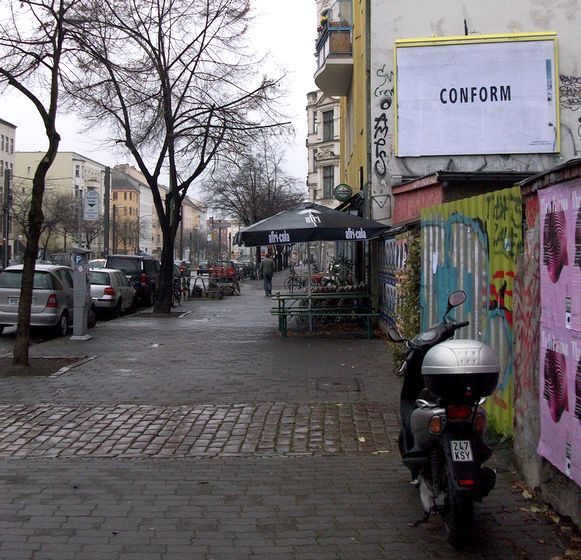 baveux | epoxy | mr-talion | berlin | billboard | text-message | germany
