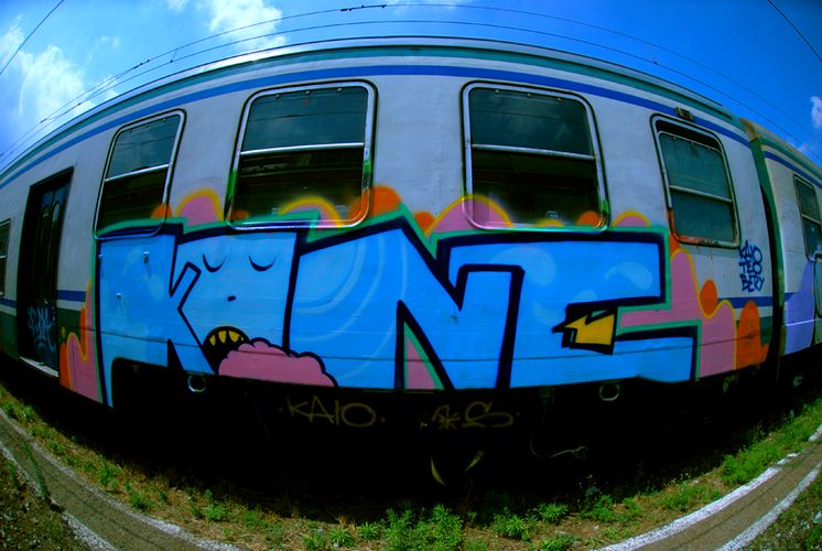 kaio | train | blue | italy