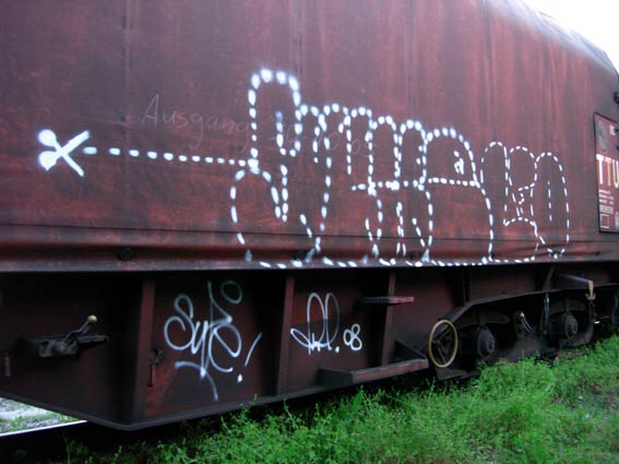suxe | elfo | freight | italy