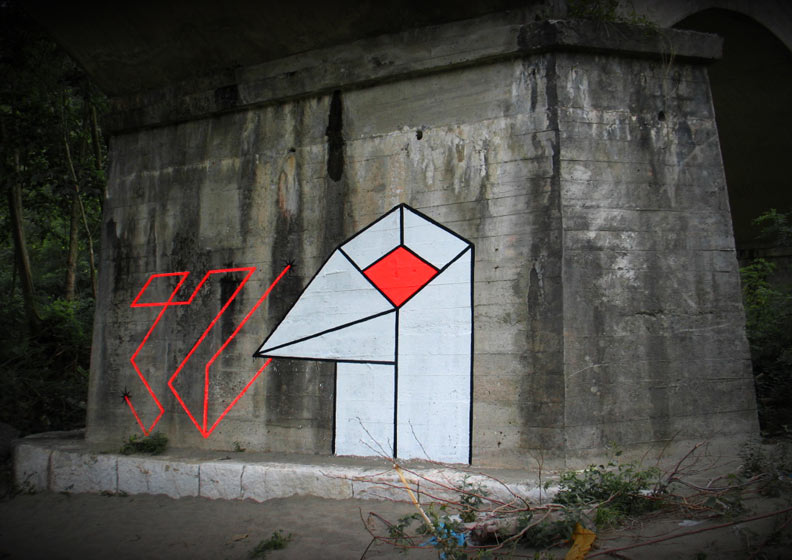 useless-idea | moneyless | fluo | italy | geometry