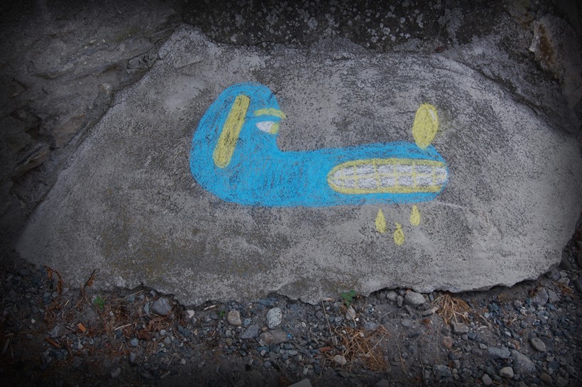 bang | dog | blue | chalk | floor | italy