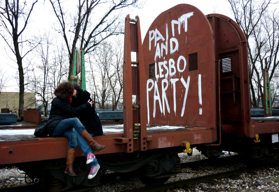 elfo | girl | freight | italy