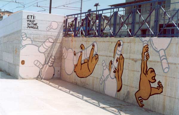 eti | monkey | italy