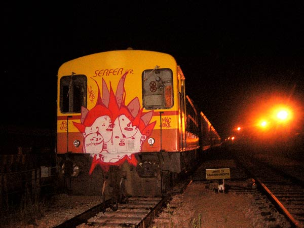 mosone | arf | train | night | yellow | italy