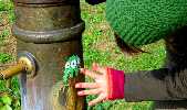 mooe | milano | green | action (11 votes)