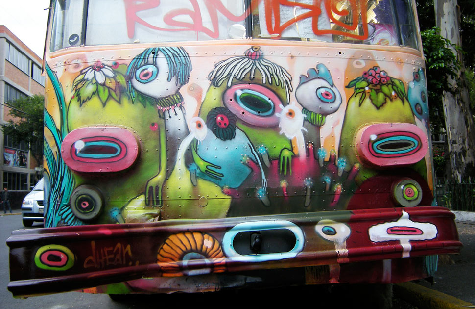 dhear | sam-flores | bus | mexico