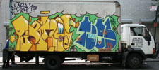 osgemeos | toes | truck | nyc (48 votes)