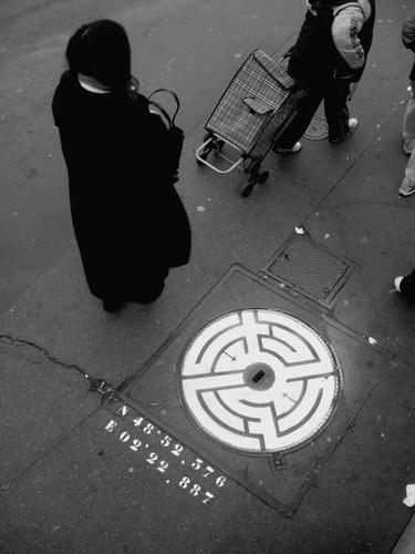 latlas | belleville | floor | b-w | paris