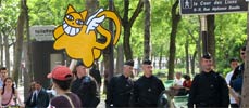 mrchat | police | paris | cat (15 votes)