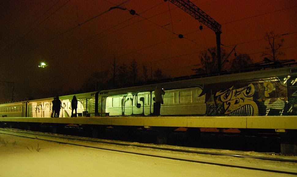 samek | tisok | stpetersburg | wholecar | night | russia