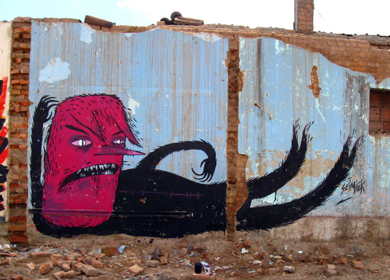 seimiek | fumakaka | bogota | colombia | south-america | monster