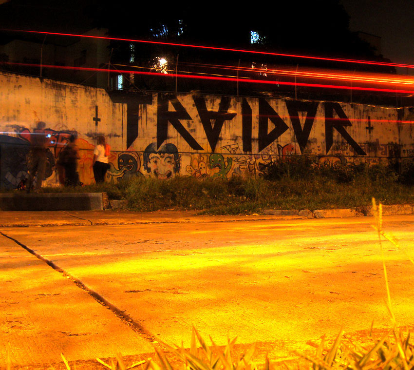 stinkfish | night | cali | colombia | south-america