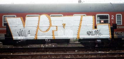 viol | t2b | train-italy