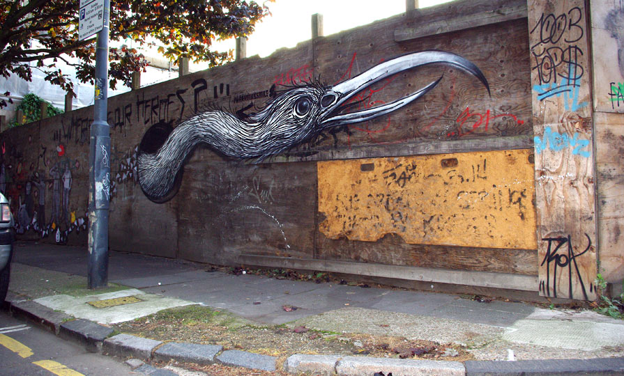roa | bird | london | ukingdom