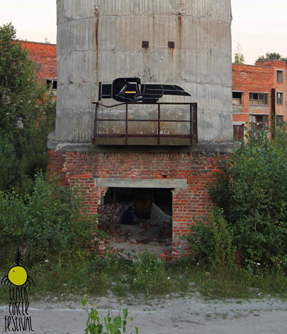 teck | hand | black-circle-festival | ukraine