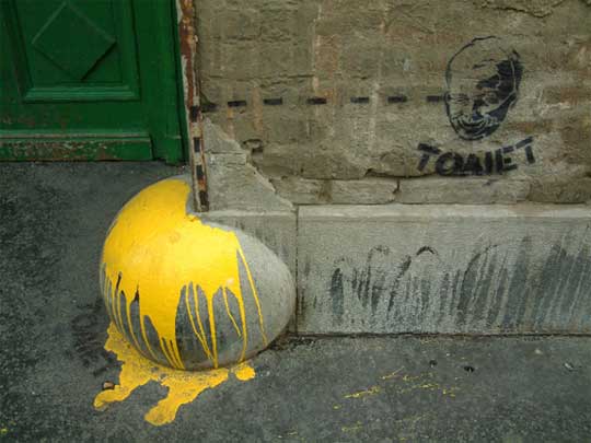 torz | merev | budapest | yellow | drips | hungary