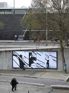  graphic-surgery lemur billboard paris